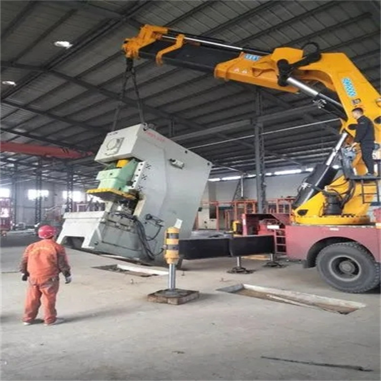 陵城80吨折臂吊车出租附近电话